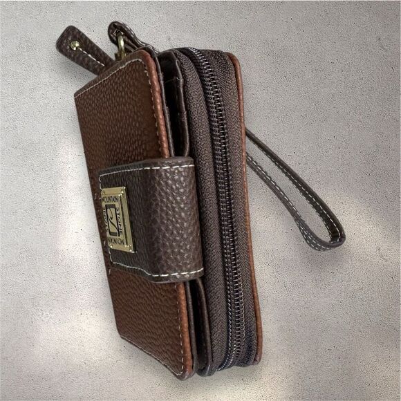 Stone Mountain Accessories Brown Wallet - Picture 8 of 9